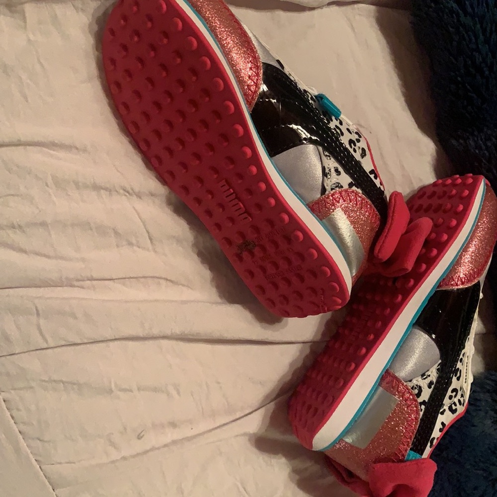 Gently worn - Picture 2 of 4